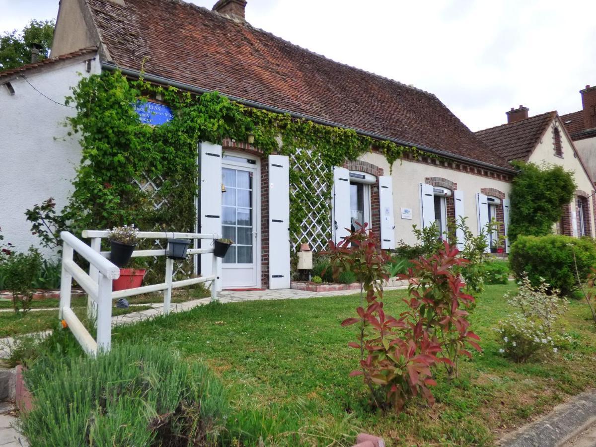 Chambres D'Hotes Les Muscaris Feins-en-Gatinais Dış mekan fotoğraf